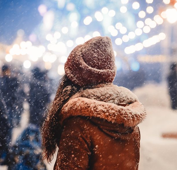 Dunkle Jahreszeit: Diese Vitamine und Mineralstoffe sind jetzt besonders wichtig Weihnachtsmarkt